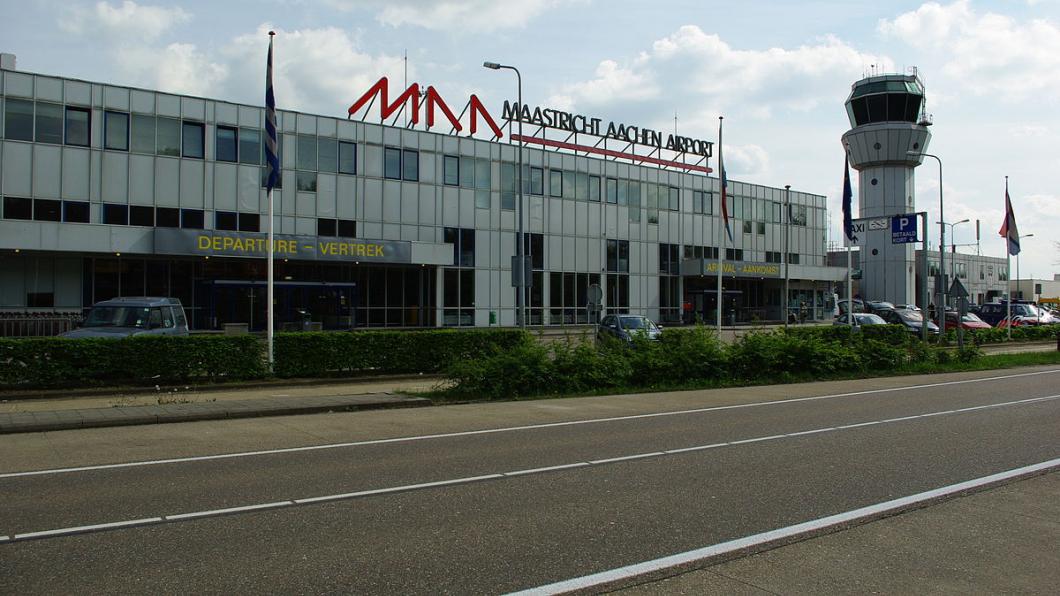 1200px-MAA_Terminal.JPG