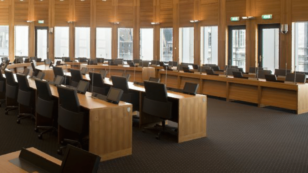 raadszaal2.png